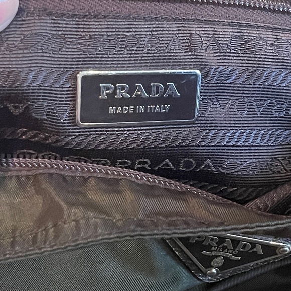 Prada Nylon Crossbody/Shoulder bag in Army Green - Picture 5 of 13